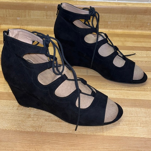 Black Suede Open Toe Wedge Sandals Size 10 - Picture 3 of 9